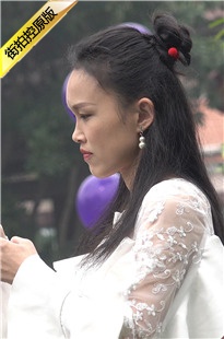 4K-婚礼现场的白色长连衣裙美女[3.04G/MP4]