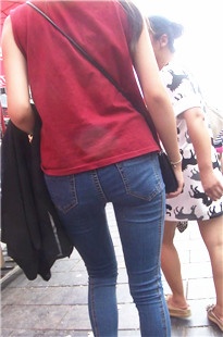 高跟细腿紧牛美眉，腿型好看臀部紧[258M/MP4]