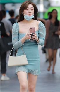 丰满包屯裙小姐姐3A1176[538M]