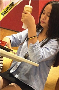 【醉爱作品】吃冰淇淋的肉丝高跟MM [270M/MOV]