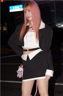 【上海时装周】白皙美腿女盆友3A5115[1.93G]