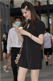 白皙美腿的媳fu3A5674[1.66G]