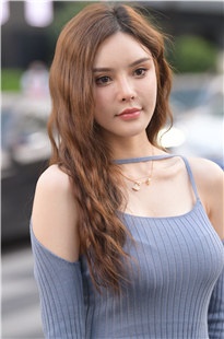 白皙美腿美足3A4712[3.07G]