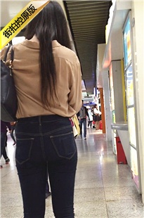 深蓝色牛仔裤长发美女[113M/MOV]