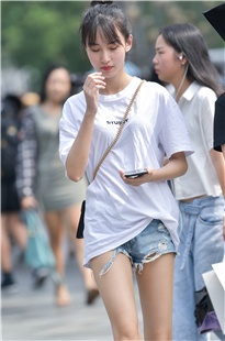 长腿热裤美眉3A3076[121M]