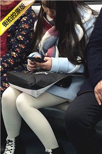 【醉爱作品】街拍可爱长腿MM [160M/MOV]