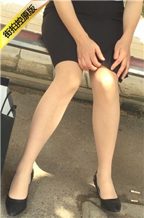 【醉爱作品】肉丝黑高跟MM晾丝[167M/MOV]