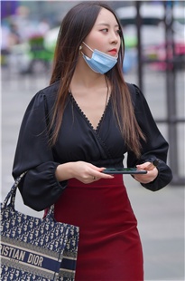 眉清目秀的美腿小姐姐3A2284[735M]