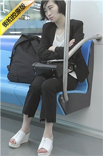 4K-重磅长片！看完后你会比她更了解她的美脚[6.16G/MP4]