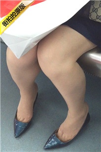 【醉爱作品】肉丝高跟MM晾丝足[95M/MOV]