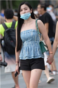 美腿闺蜜，选一个3A4254[1.97G]