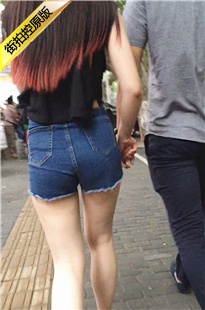 活泼的牛仔热裤长发小妹[227M/MOV]