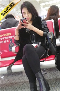 4K-黑衣黑色紧身裤美女[787M/MP4]