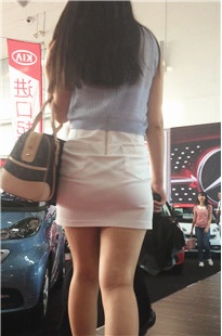 短裙包臀性感MM[271M/MOV]