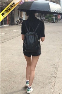 街拍长腿热裤MM回家[466M/MOV]