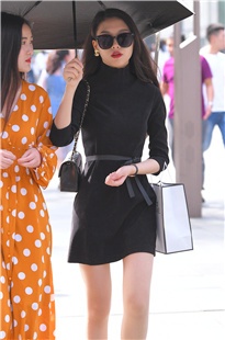 极品美腿肉丝美女3A4037[1.74G]