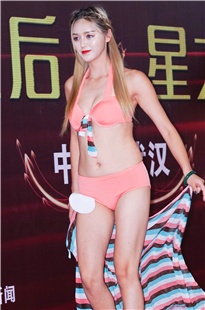 模特大赛冠军街拍+花絮+模拍3A1643[2.27G]