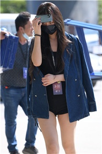 美腿爱穿拖鞋3A7184[1.01G]