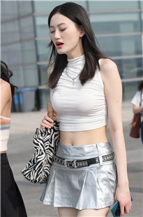 这样的大长腿回到家就是爽3A6350[1.59G]