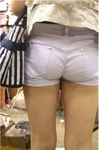 白紧大PG热裤[85.7M/MOV]