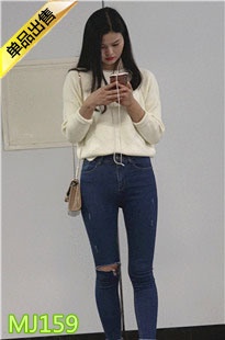 4K-蓝色紧身破洞牛仔裤极品美臀长发漂亮美女M159[641M]