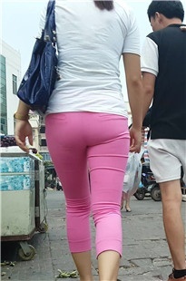 [4K]农贸市场的粉色七分裤MM[798M/MP4]