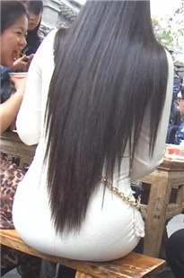 超极品圆臀观音坐莲[700M/MP4]