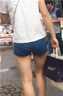 深蓝色的小短裤[448M/MOV]