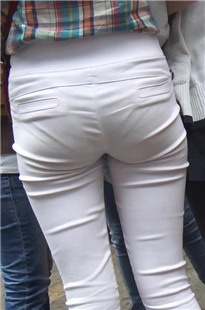 白裤美眉臀部收得那么紧[201M/MP4]