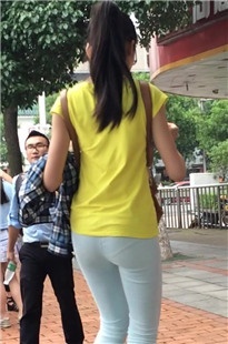 长腿紧身白裤小妹[250M/MOV]