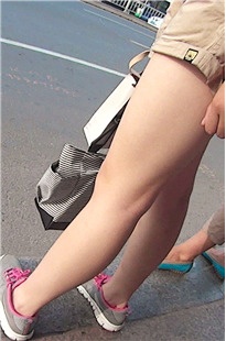 嫩白的腿 窈窕的身材[92.5M/MP4]