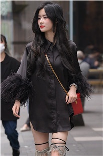 美腿酷酷的小姐姐【套图+视频】3A6959[3.69G]