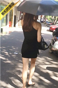 身材婀娜的黑色包臀美女[172M/MOV]