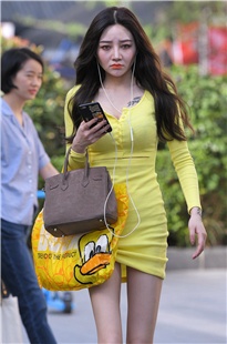 黄衣包屯裙美女3A1616[348M]