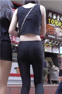 【纳兰xing急作品】紧致长腿黑裤青春正好 [MP4/858MB]