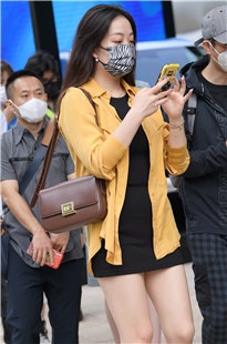 【上海时装周】邻居的轻熟3A5121[2.7G]