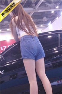 4K-车展蓝色牛仔热裤极品肉丝白皙长腿漂亮模特[779M/MP4]