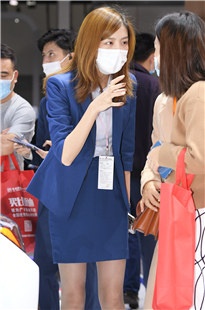 纤细美腿女经理3A5982[2.75G]