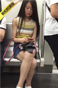 【醉爱作品】街拍漂亮长腿MM [252M/MOV]