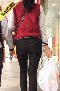 黑色紧身裤翘臀女子[361M/MOV]