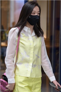 白皙美腿美女3A5638[3.5G]