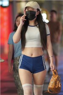 紧身短裤小姐姐MJ2650[1.32G]