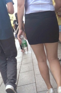 黑色包臀短裙美妇[199M/MTS]