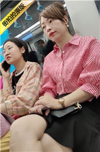 4K-地铁上的有味道的美女[673M/MP4]