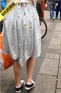 清纯长裙美眉[140M/MOV]