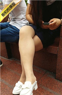 4K-肉丝白色皮鞋[521M/MP4]