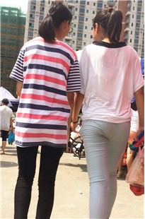 包臀打底裤小妹[110M/MOV]