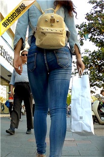 紧身背带蓝牛shaofu，紧的让人窒息[302M/MP4]