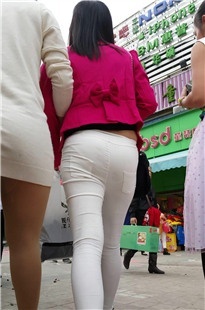 跟拍三个妹子[403M/MP4]