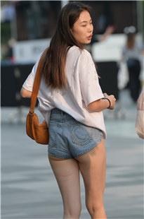 这双美腿可以上天了3A6092[2.22G]